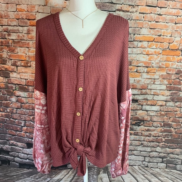 Oddy tie front top - Picture 1 of 5
